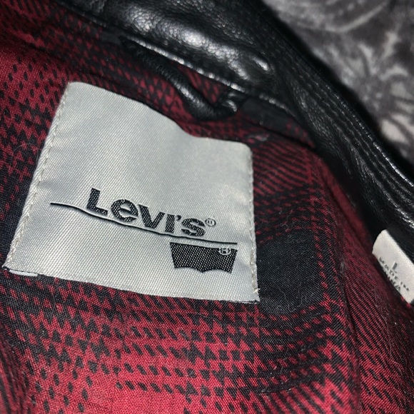 genuine levi’s leather jacket - Picture 2 of 3